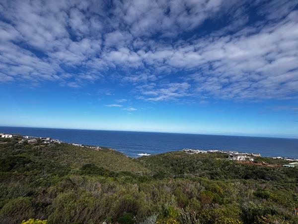 2 850 m² Land