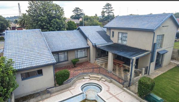 5 Bedroom House