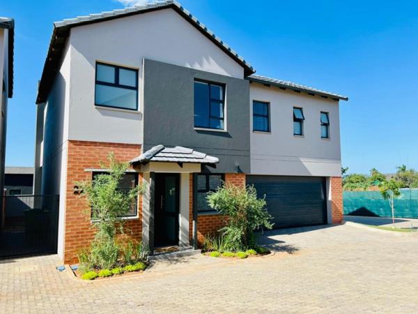 4 Bedroom Townhouse