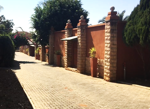 22 Bedroom House