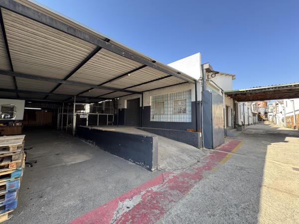 1 100 m² Industrial space