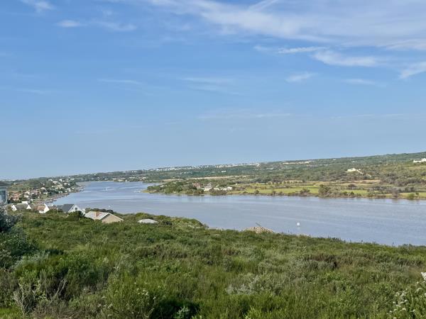 1 526 m² Land