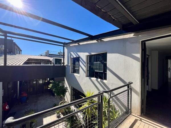 311 m² Commercial space