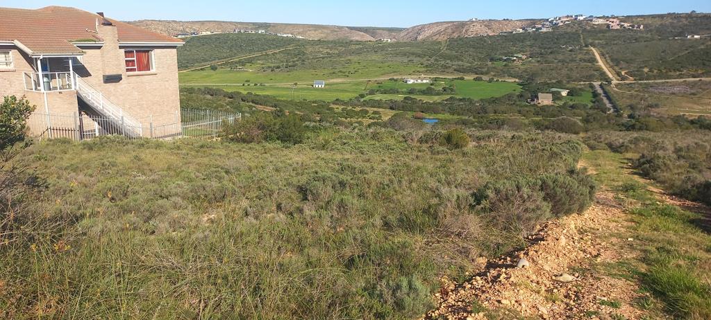 921 m² Land