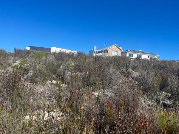 800 m² Land
