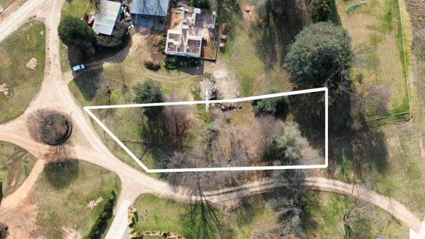 1 504 m² Land