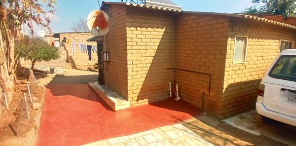 9 Bedroom House