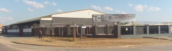 976 m² Industrial space