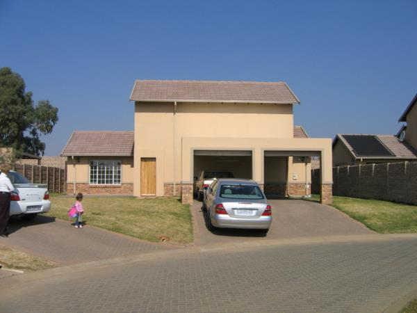 4 Bedroom Townhouse