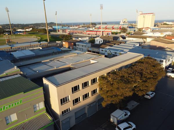 815 m² Commercial space