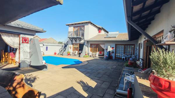 1 Bedroom House