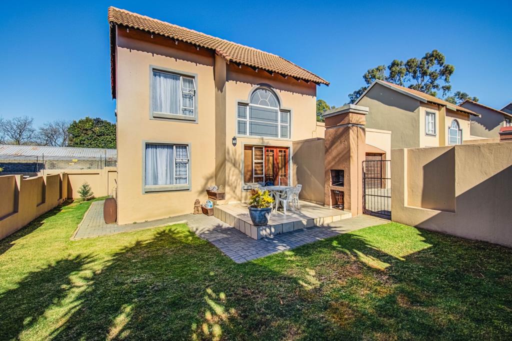 2 Bedroom House