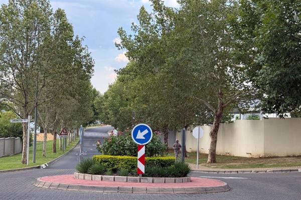 1 000 m² Land