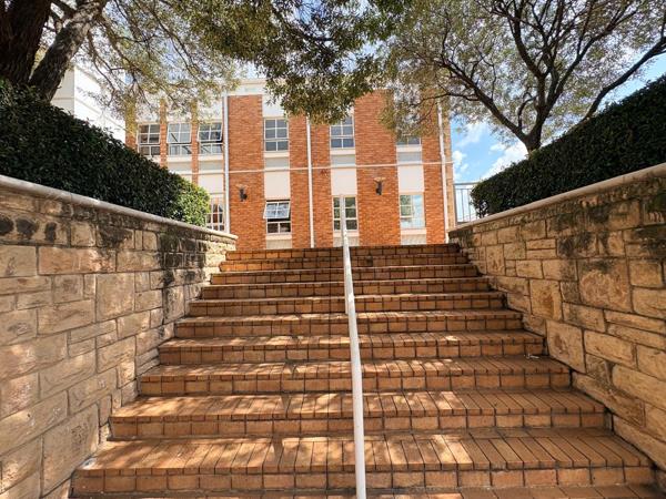 1 390 m² Commercial space