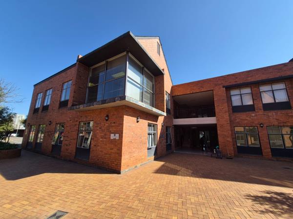 218 m² Commercial space