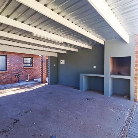 4 Bedroom Townhouse