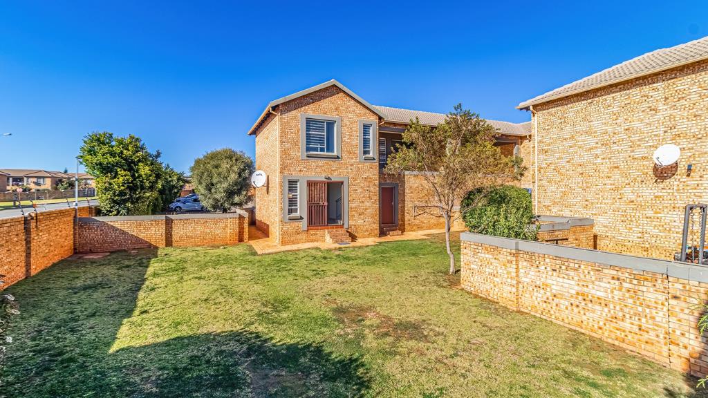 3 Bedroom Townhouse