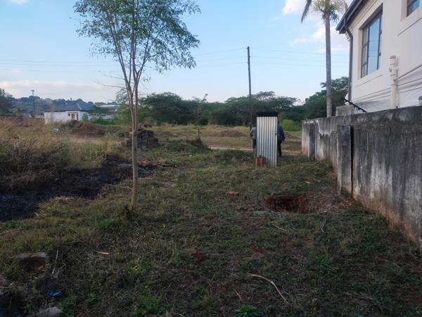 750 m² Land