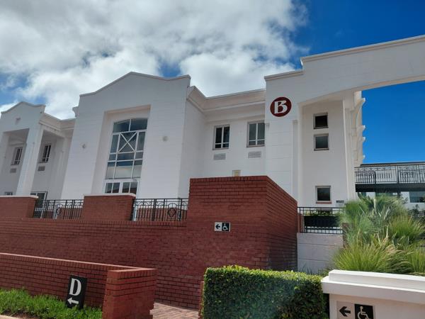 235 m² Commercial space