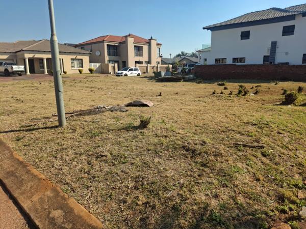 400 m² Land