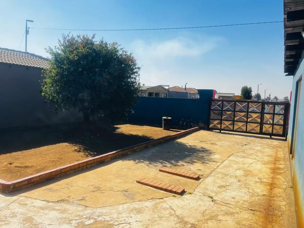 2 Bedroom House