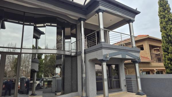 5 Bedroom House
