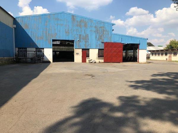 1 350 m² Industrial space