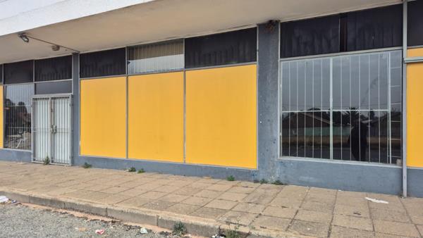 230 m² Commercial space
