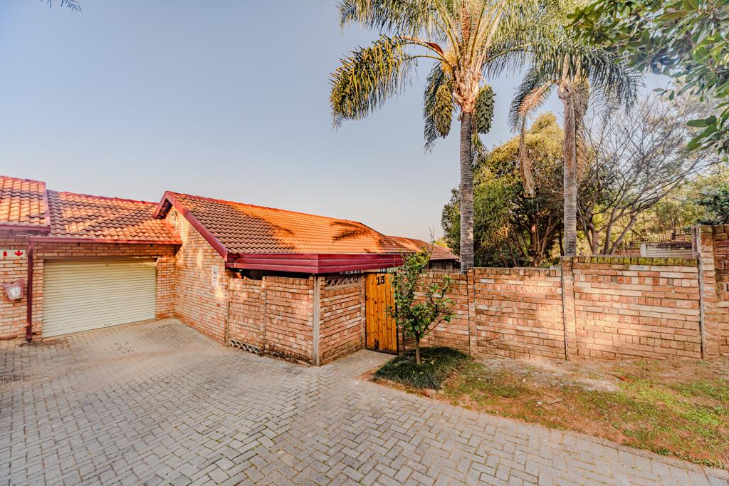3 Bedroom Townhouse