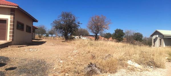 615 m² Land