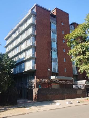 33 Bedroom Apartment