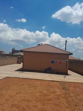 2 Bedroom House