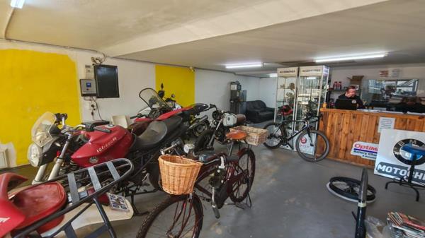 235 m² Industrial space