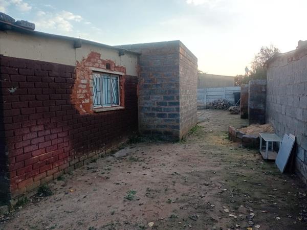 2 Bedroom House