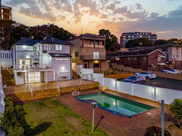 5 Bedroom House
