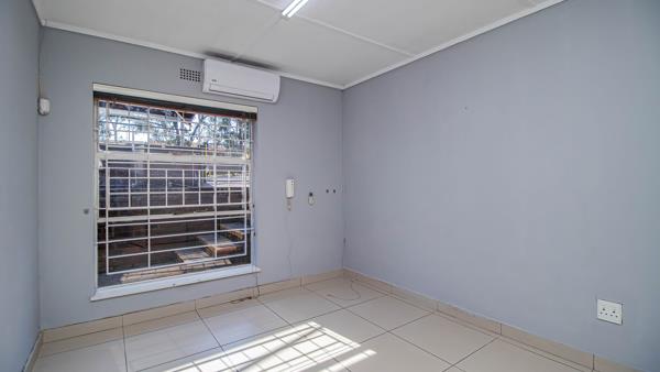 359 m² Office Space