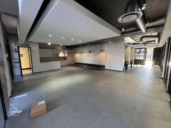 250 m² Commercial space