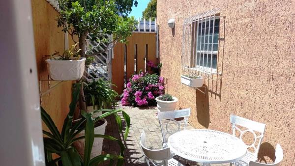 1 Bedroom Garden Cottage