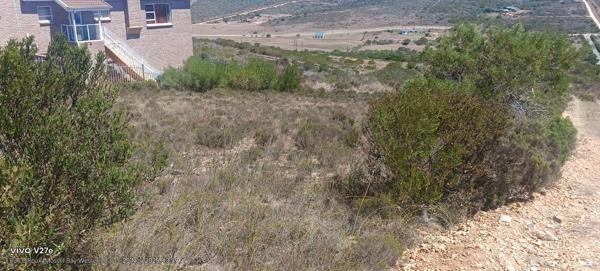 922 m² Land