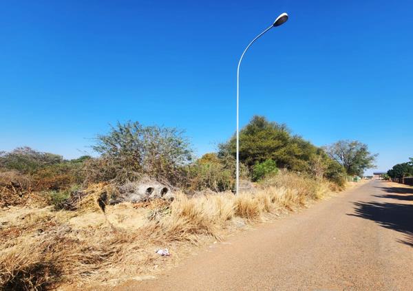 1 082 m² Land