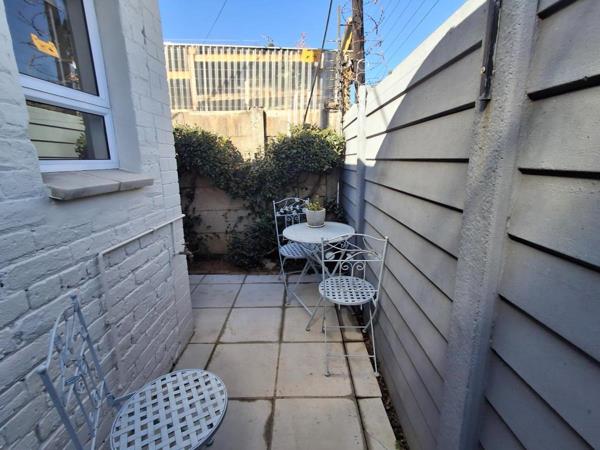 1 Bedroom Garden Cottage