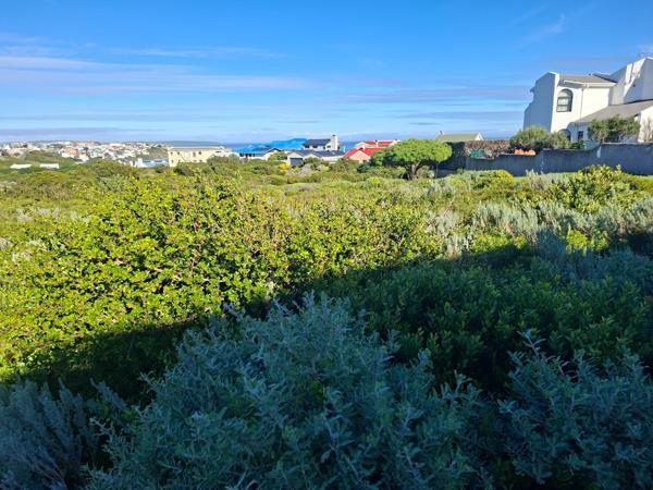 595 m² Land