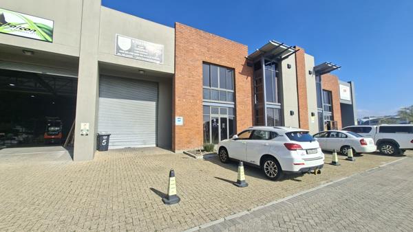 558 m² Industrial space