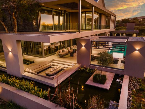 6 Bedroom House