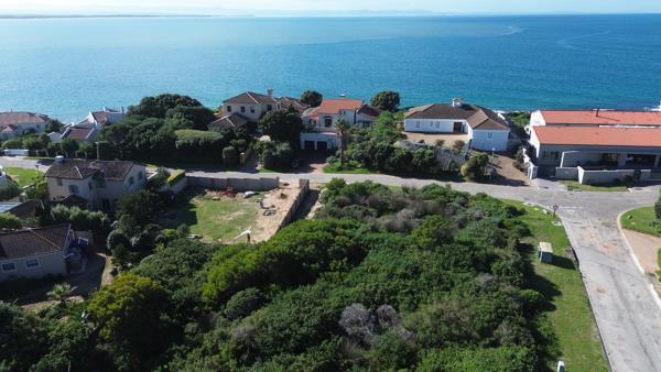 742 m² Land