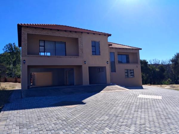 6 Bedroom House