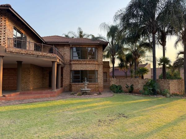 6 Bedroom House