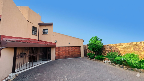 5 Bedroom House