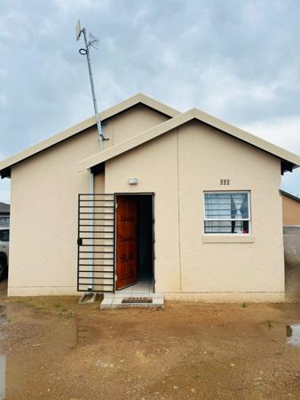2 Bedroom House