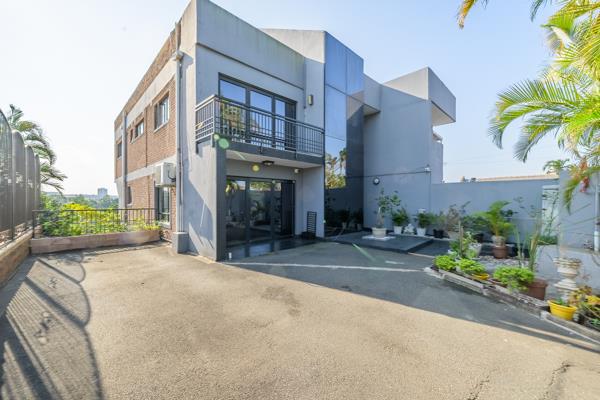 7 Bedroom House